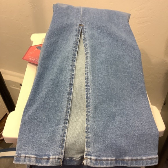 Vibe & Rant High Rise Flare Jeans NWT / Side Slit Detail - Picture 6 of 6